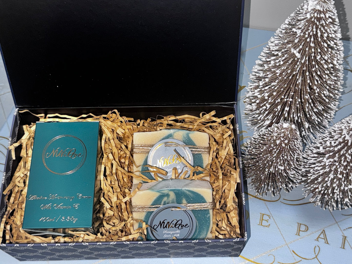 NuviQue moisturiser cream and soaps gift pack